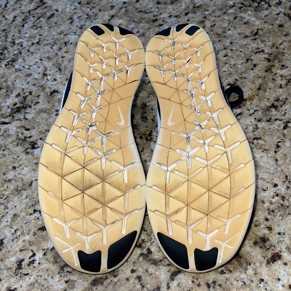 Nike Free RN 2017 - Picture 5 of 8